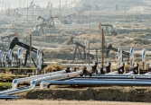 Giá dầu giảm mạnh do lo ngại biến thể Delta