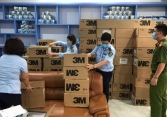 Thu giữ hơn 17.000 khẩu trang 3M nghi giả hàng Mỹ