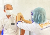 TP.HCM đặt lịch cho người bị hoãn tiêm vaccine COVID-19
