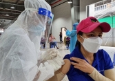 Ưu tiên tiêm vaccine cho công nhân các doanh nghiệp thực hiện '3 tại chỗ'