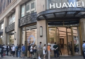 Huawei thề trở lại ‘ngai vàng’ smartphone bất chấp lệnh trừng phạt của Mỹ