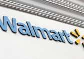 Vì sao tăng trưởng thương mại điện tử của Walmart giảm trong khi Amazon vẫn tiếp tục phát triển?