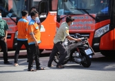 Cần Thơ điều xe cảnh sát, xe cứu thương lên TP.HCM đón người về quê