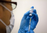 Chất lạ trong vaccine của Moderna tại Nhật Bản là thép không gỉ