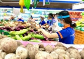 Sức mua tại siêu thị tăng mạnh, đơn hàng tắc nghẽn