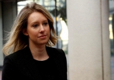 Thăng trầm của Elizabeth Holmes: Nữ tý phú tự thân trẻ nhất thế giới đang bị xét xử vì tội lừa đảo