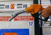 Giá xăng RON 95 tăng hơn 250 đồng/lít