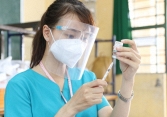 TP.HCM đề nghị rút ngắn thời gian tiêm giữa 2 mũi vaccine AstraZeneca còn 6 tuần
