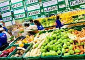 VinMart, Co.op Food bán rau củ quả giá rẻ