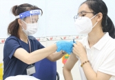 Bộ Y tế đồng ý rút ngắn khoảng cách 2 mũi vaccine AstraZeneca xuống còn 6 tuần 