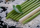 Châu Âu tìm nguồn cung ống hút làm bằng bột gạo từ Việt Nam
