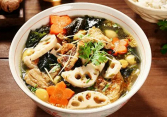 Món ngon mỗi ngày: Canh củ sen rong biển
