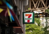 Tỷ phú giàu nhất châu Á Mukesh Ambani đưa các cửa hàng 7-Eleven vào thị trường hơn tỷ dân Ấn Độ