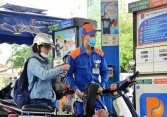 Giá xăng có thể tăng gần 1.000 đồng/lít vào ngày mai