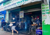 Vì sao TP.HCM chưa đồng ý thí điểm dịch vụ ăn uống tại chỗ?