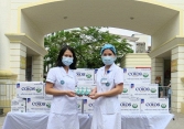 Vinamilk trao tặng 50.000 sản phẩm ColosGold cho con em y bác sĩ tuyến đầu