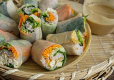 Món ngon mỗi ngày: Gỏi cuốn chay xốt đậu phộng

