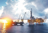 Giá dầu tăng mạnh, dầu Brent tiến gần mốc 86 USD