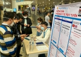 Hành khách đi máy máy bắt buộc khai báo thông tin di chuyển