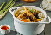 Món ngon mỗi ngày: Bún gà xáo sả
