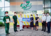 Vinamilk Sure Prevent Gold tri ân những chiến sĩ áo trắng