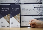 Việt Nam đã chi hơn nửa tỷ USD nhập khẩu sản phẩm xét nghiệm COVID-19 trong năm 2021