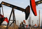 OPEC+ đạt thỏa thuận duy trì chính sách xuất khẩu, giá dầu bật tăng 