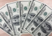 Giá USD giảm nhẹ phiên cuối tuần