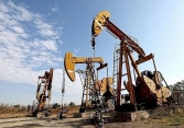 Giá dầu vững đà tăng sau thông báo của Saudi Arabia