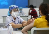 Bộ Y tế hướng dẫn tiêm vaccine phòng COVID-19 liều cơ bản và nhắc lại