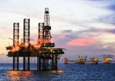 Giá dầu tăng mạnh, dầu Brent lên mức 80 USD/thùng