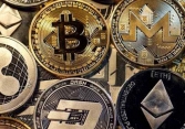 Bitcoin rớt giá 'thê thảm', thị trường tiền ảo chìm trong sắc đỏ