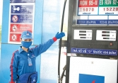 Giá xăng RON 95 tiếp tục tăng