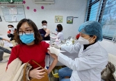 Việt Nam có thêm 12.170 ca dương tính COVID-19 trong ngày 5/2, số ca nhiễm ở TP.HCM giảm mạnh
