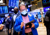 Nasdaq tăng vọt phiên thứ hai liên tiếp khi các nhà đầu tư tiếp tục mua vào cổ phiếu công nghệ