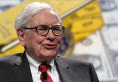 Warren Buffett cảnh báo không nên tích trữ tiền mặt, vàng hoặc Bitcoin khi chiến tranh xảy ra