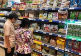 Giá gạo tăng mạnh theo giá xăng dầu