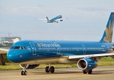 Vietnam Airlines tạm dừng bay đến Nga từ 25/3