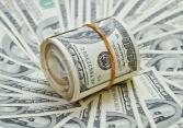 Giá USD hôm nay 16/4: Tiếp tục tăng mạnh