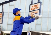 Giá xăng tăng gần 700 đồng/lít