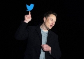 Tỷ phú Elon Musk có thể mua được những gì với 44 tỷ USD?