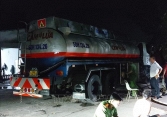 Phát hiện một doanh nghiệp kinh doanh xăng giả quy mô lớn