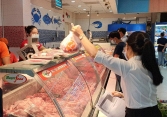 Thị trường thực phẩm ngày 23/6: Giá thịt gà vẫn neo ở mức cao