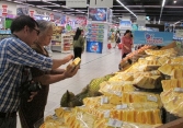 Nông dân miền Tây tiếp tục gặp khó do giá mít Thái giảm 