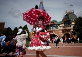 Disneyland Thượng Hải mở cửa trở lại sau ba tháng đóng cửa