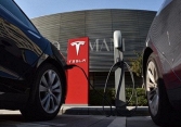Tesla ghi nhận số xe bàn giao giảm lần đầu tiên trong hơn 2 năm