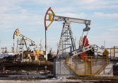 Giá xăng dầu hôm nay 26/7: Lo ngại nhu cầu suy yếu, dầu Brent về mức 100 USD/thùng 