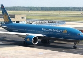Máy bay Vietnam Airlines hạ cánh khẩn cấp tại Đà Nẵng do động cơ có khói