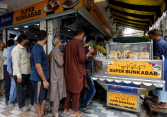 Khi mì ăn liền trở thành chỉ báo lạm phát ở Indonesia và Thái Lan