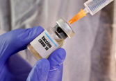 Chuyên gia Mỹ: Người dân không nên chờ tới khi có vaccine ngừa COVID-19 thế hệ mới